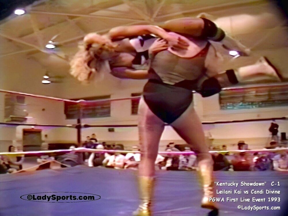 Kentucky Showdown Match 5 - Leilani Kai vs Candi Devine - Image 5