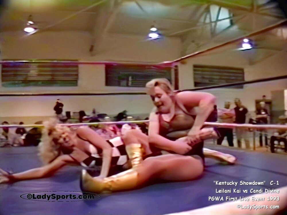 Kentucky Showdown Match 5 - Leilani Kai vs Candi Devine - Image 6
