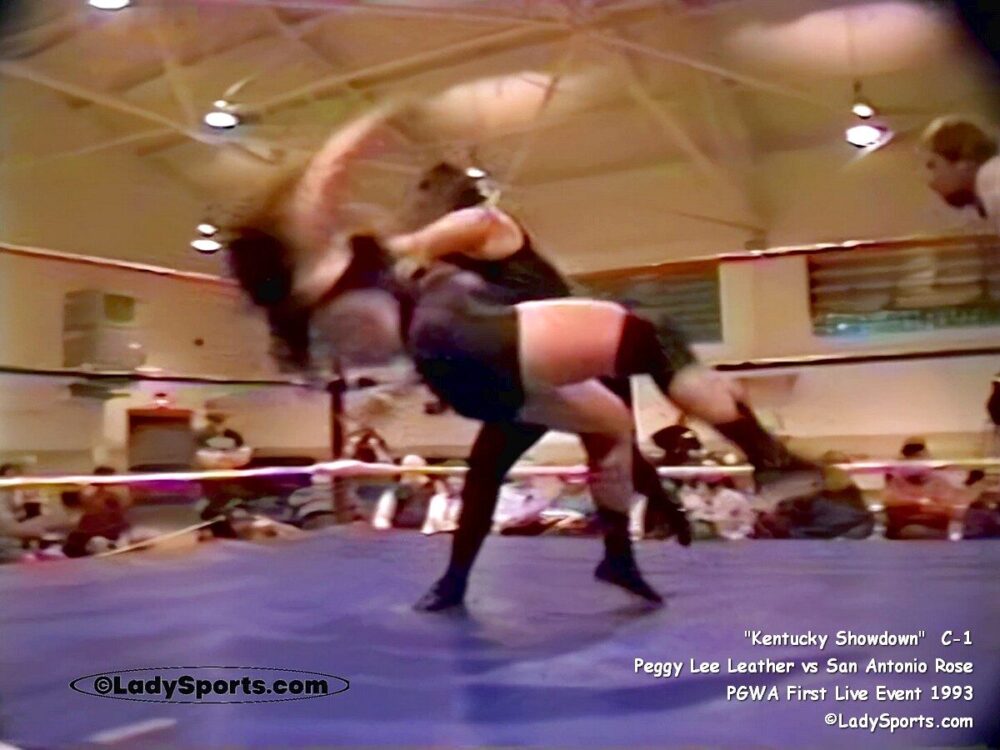 Kentucky Showdown Match 3 - Peggy Lee Leather vs San Antonio Rose - Image 3